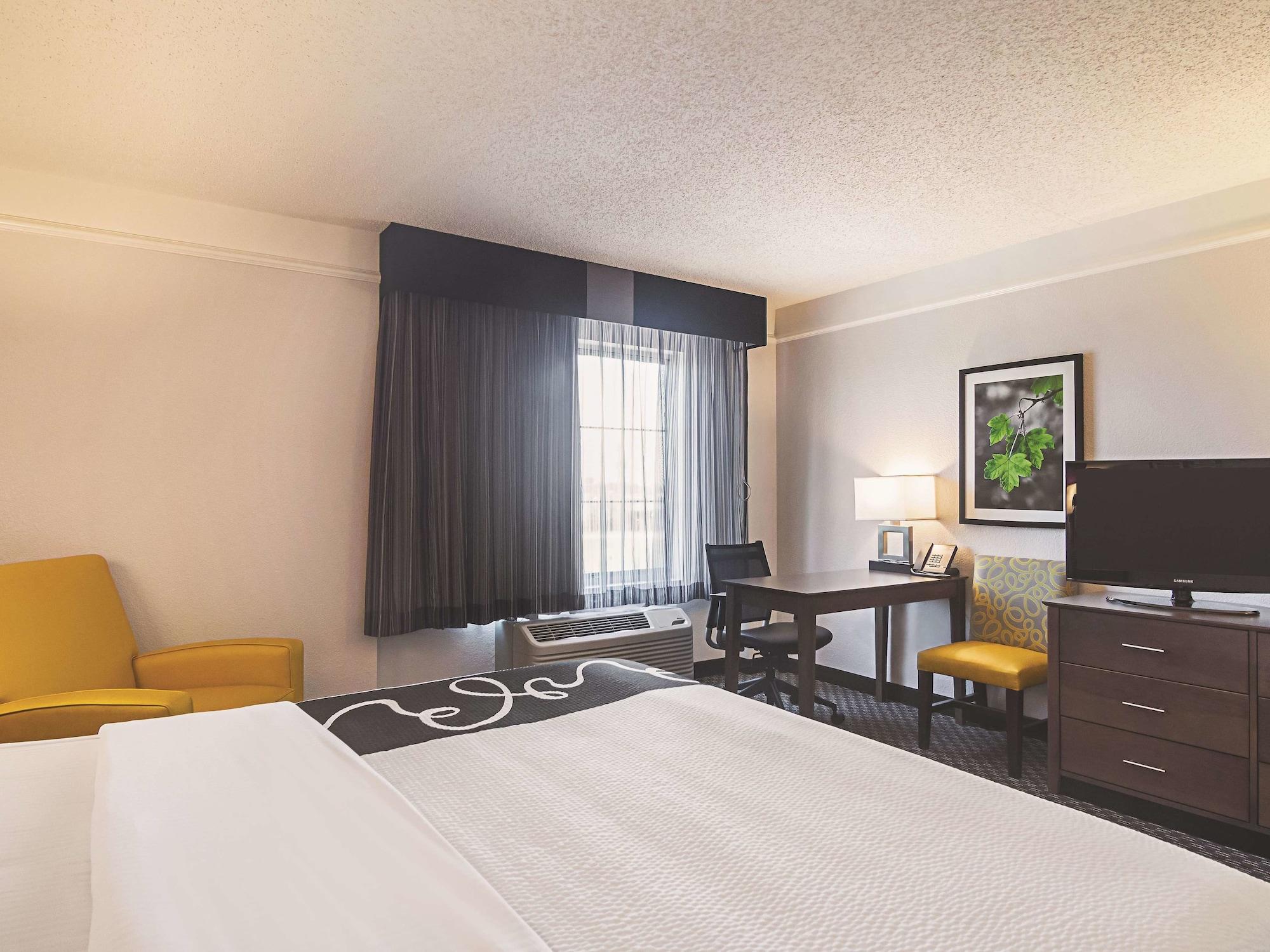 La Quinta By Wyndham Oklahoma City - Nw Expwy Exterior foto