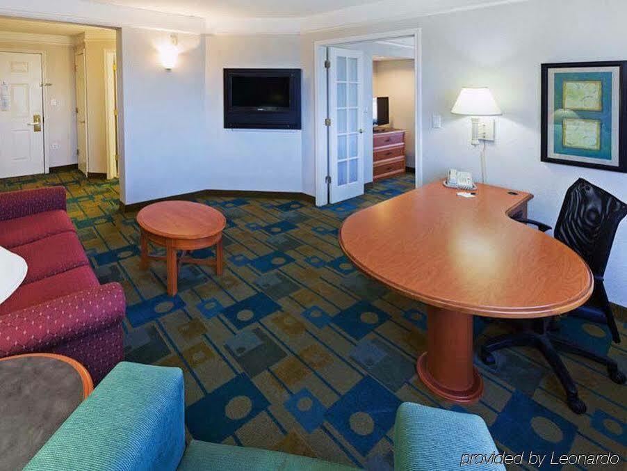 La Quinta By Wyndham Oklahoma City - Nw Expwy Exterior foto